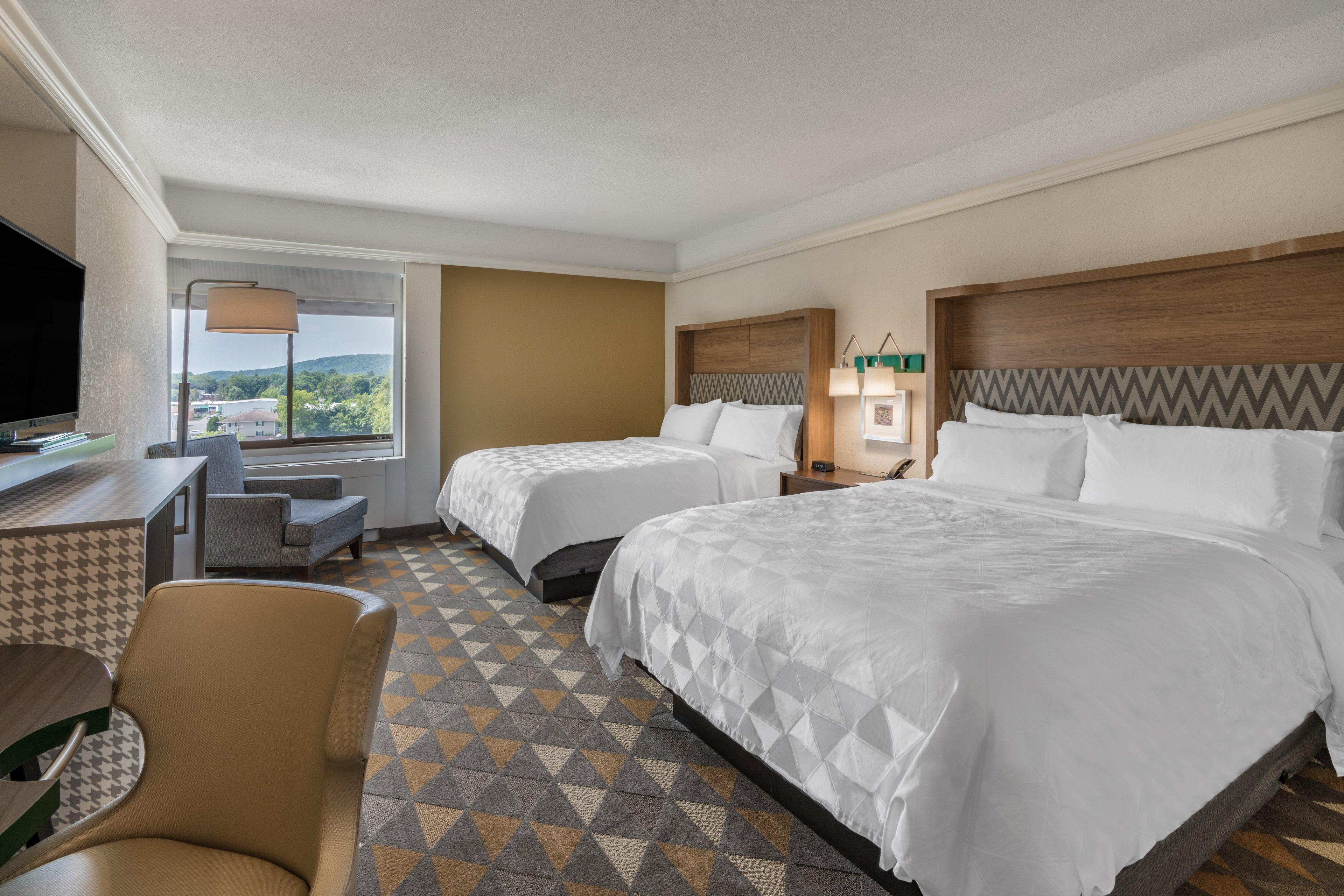 Holiday Inn & Suites Pittsfield-Berkshires, An Ihg Hotel Extérieur photo