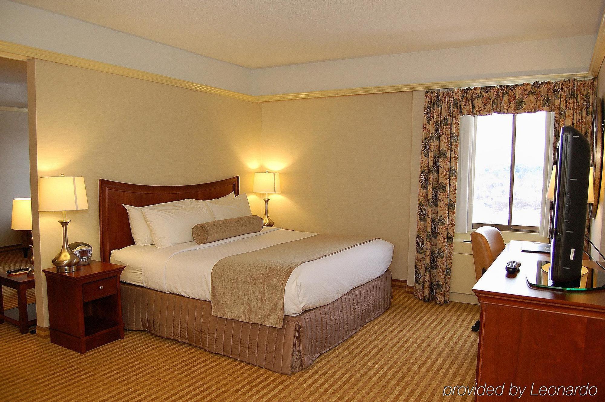 Holiday Inn & Suites Pittsfield-Berkshires, An Ihg Hotel Extérieur photo