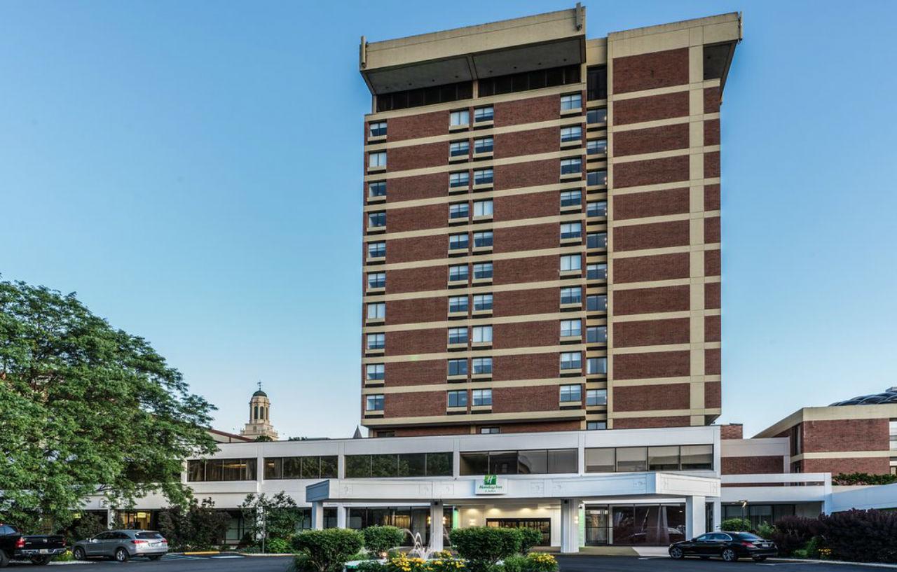 Holiday Inn & Suites Pittsfield-Berkshires By Ihg Extérieur photo